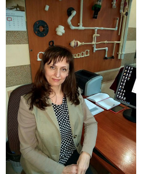 Олена Гук
